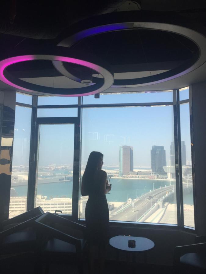 Al Diar Dana Hotel Abu Dhabi Bagian luar foto