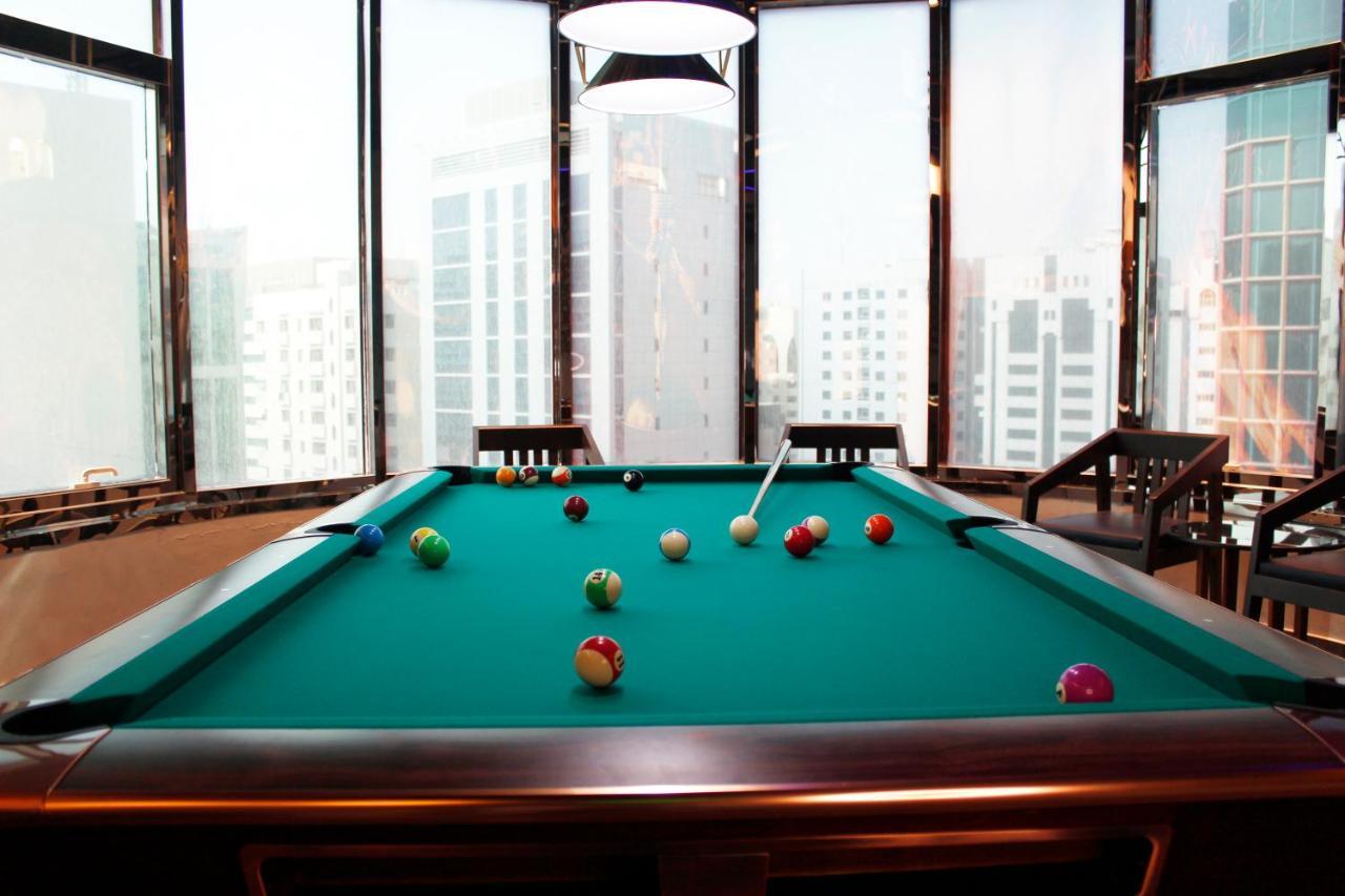 Al Diar Dana Hotel Abu Dhabi Bagian luar foto