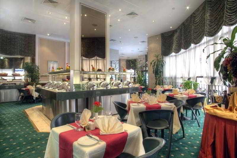 Al Diar Dana Hotel Abu Dhabi Bagian luar foto
